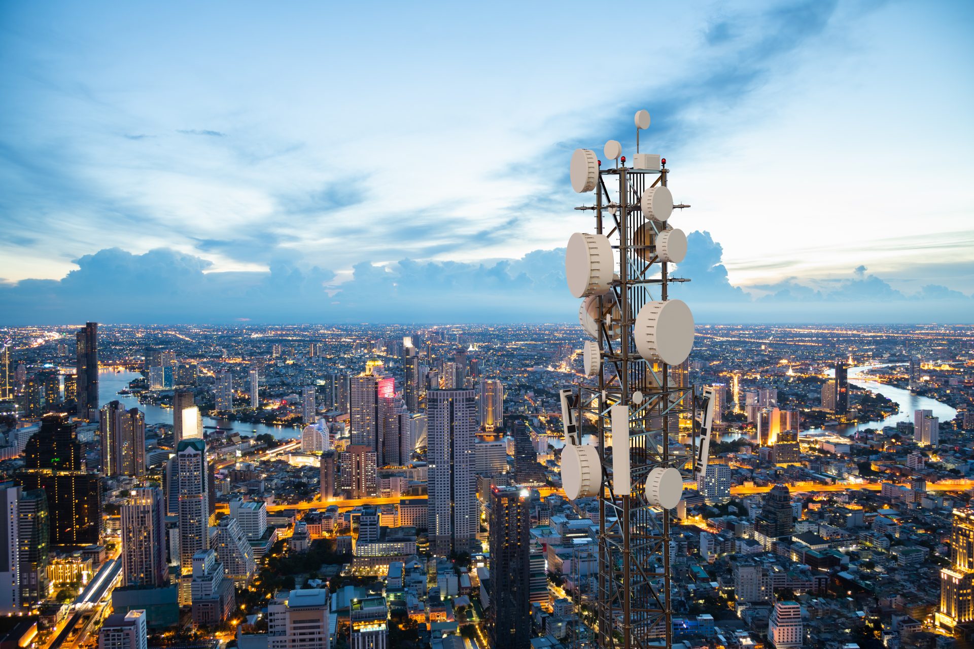 Signal Boosters For Commercial Buildings.